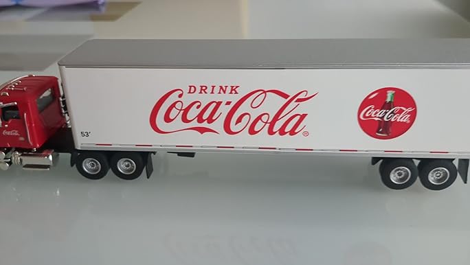 Amazon.com: Coca-Cola 1/50 53' Tractor and Trailer : Toys